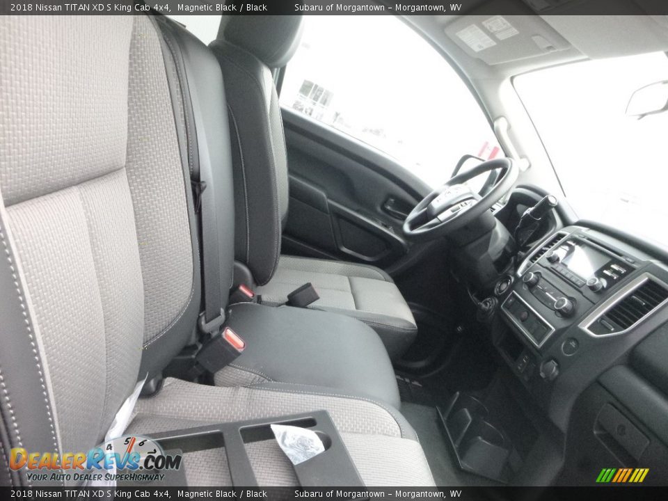 2018 Nissan TITAN XD S King Cab 4x4 Magnetic Black / Black Photo #3