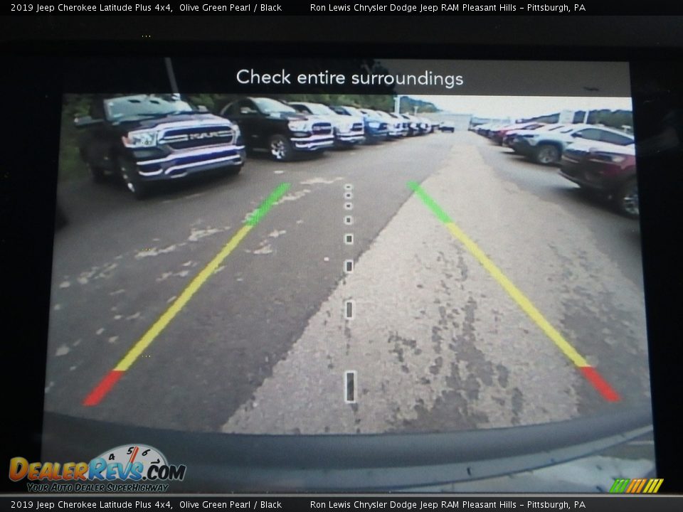 2019 Jeep Cherokee Latitude Plus 4x4 Olive Green Pearl / Black Photo #17