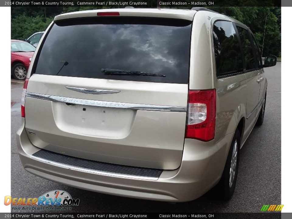2014 Chrysler Town & Country Touring Cashmere Pearl / Black/Light Graystone Photo #3