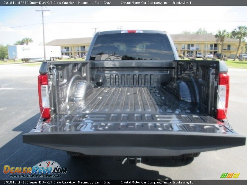 2018 Ford F250 Super Duty XLT Crew Cab 4x4 Magnetic / Earth Gray Photo #11