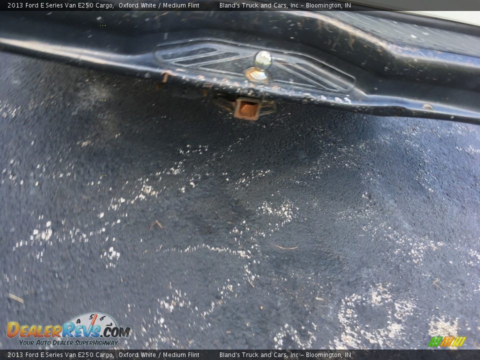 2013 Ford E Series Van E250 Cargo Oxford White / Medium Flint Photo #8