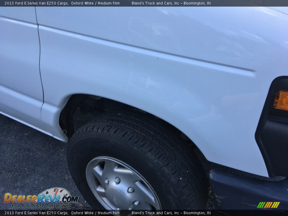 2013 Ford E Series Van E250 Cargo Oxford White / Medium Flint Photo #12