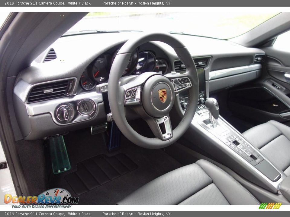 2019 Porsche 911 Carrera Coupe Steering Wheel Photo #17