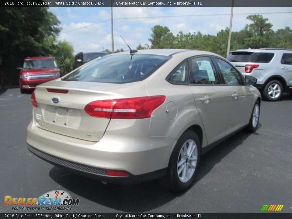 2018 Ford Focus SE Sedan White Gold / Charcoal Black Photo #4