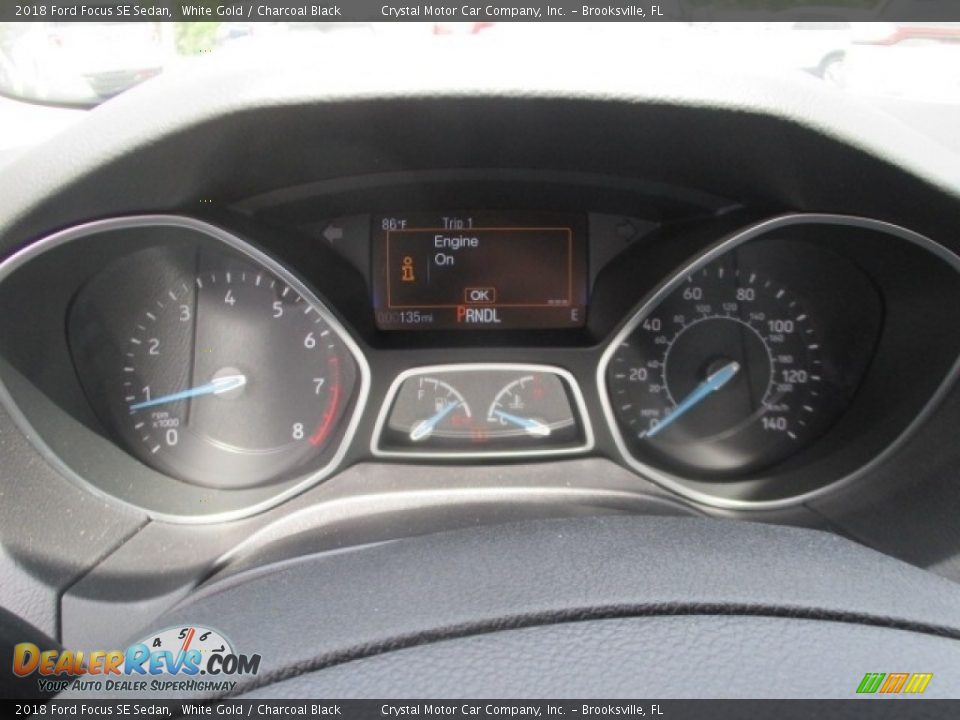 2018 Ford Focus SE Sedan White Gold / Charcoal Black Photo #8