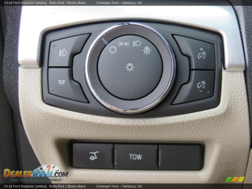 Controls of 2018 Ford Explorer Limited Photo #21