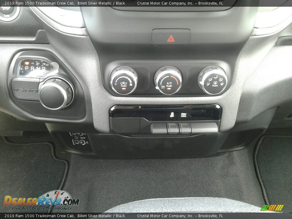 2019 Ram 1500 Tradesman Crew Cab Billett Silver Metallic / Black Photo #16