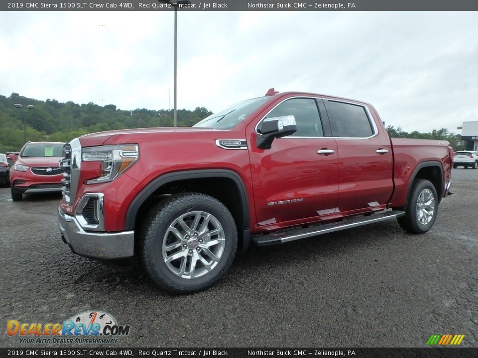 Front 3/4 View of 2019 GMC Sierra 1500 SLT Crew Cab 4WD Photo #1