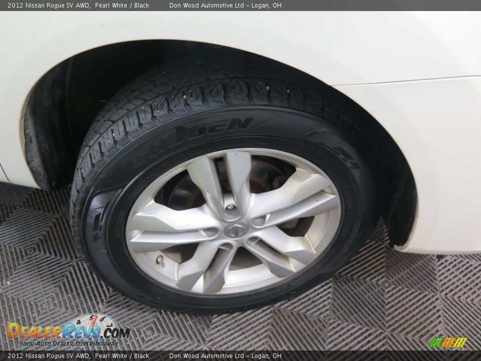 2012 Nissan Rogue SV AWD Pearl White / Black Photo #26