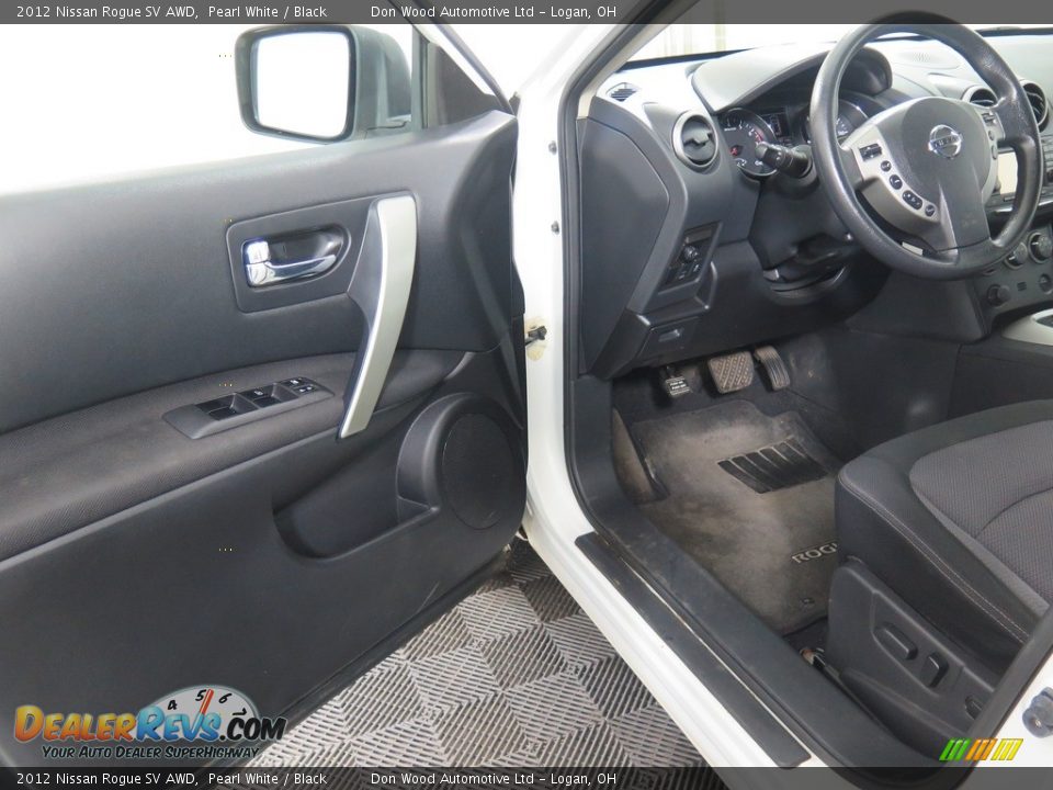2012 Nissan Rogue SV AWD Pearl White / Black Photo #30