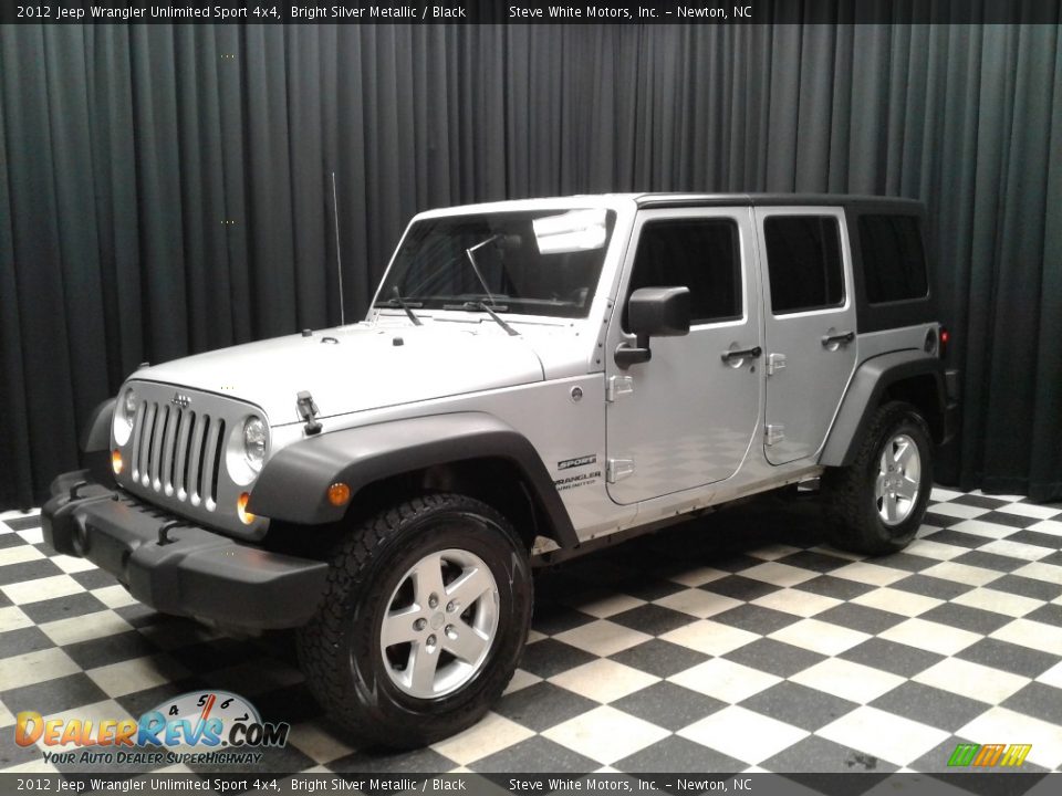 2012 Jeep Wrangler Unlimited Sport 4x4 Bright Silver Metallic / Black Photo #2