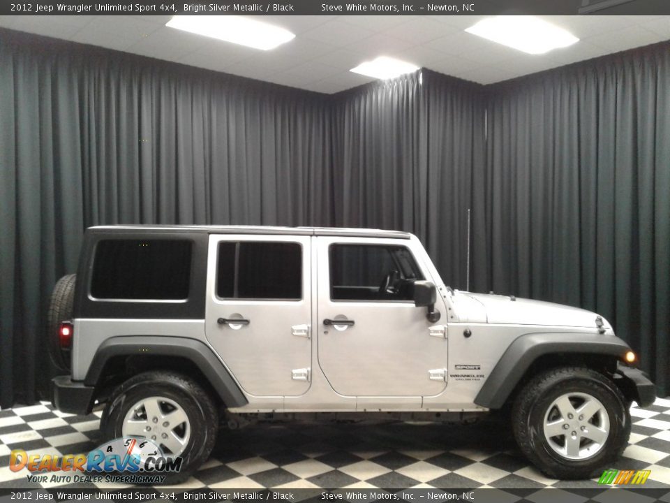 2012 Jeep Wrangler Unlimited Sport 4x4 Bright Silver Metallic / Black Photo #5
