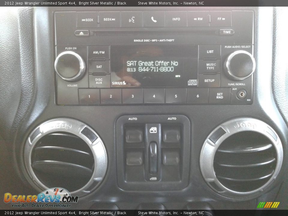2012 Jeep Wrangler Unlimited Sport 4x4 Bright Silver Metallic / Black Photo #19