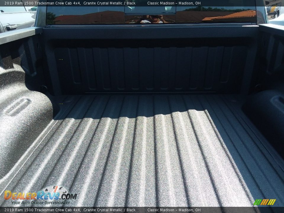 2019 Ram 1500 Tradesman Crew Cab 4x4 Granite Crystal Metallic / Black Photo #4
