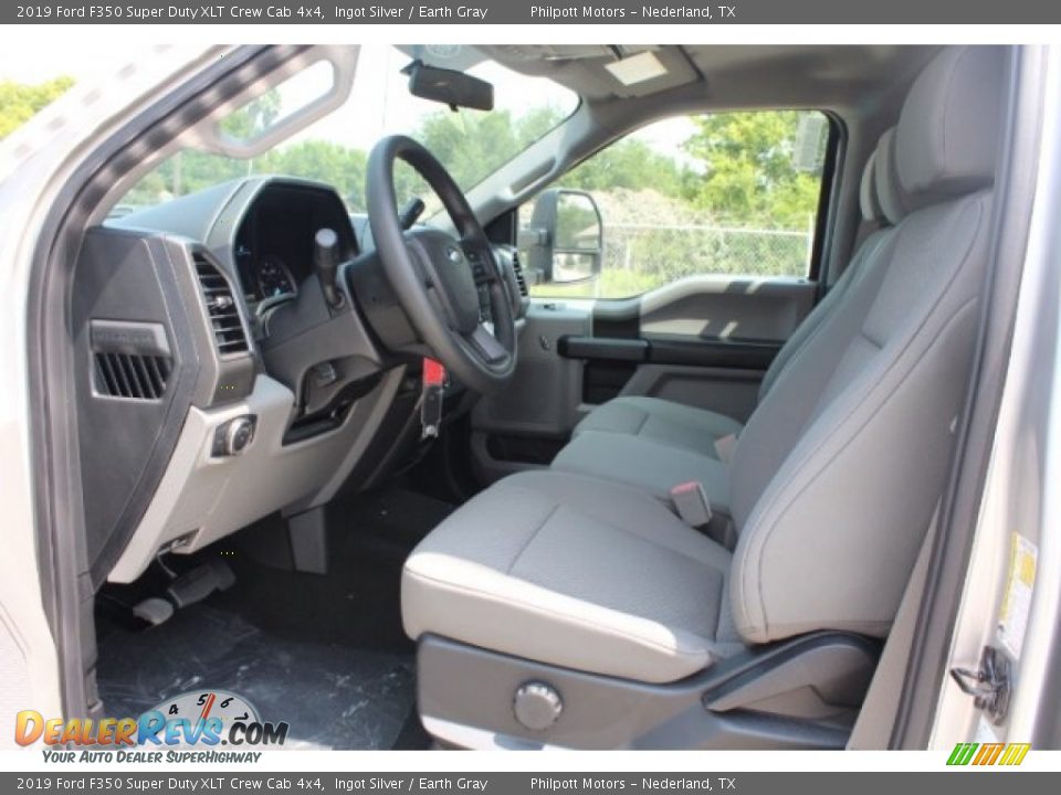 2019 Ford F350 Super Duty XLT Crew Cab 4x4 Ingot Silver / Earth Gray Photo #14