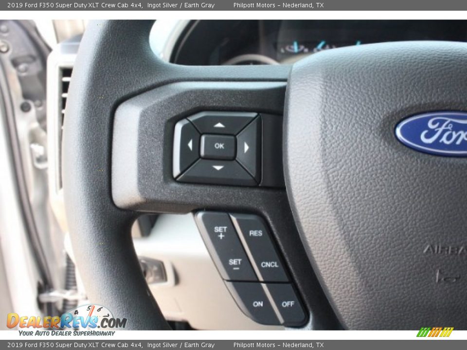 2019 Ford F350 Super Duty XLT Crew Cab 4x4 Ingot Silver / Earth Gray Photo #17