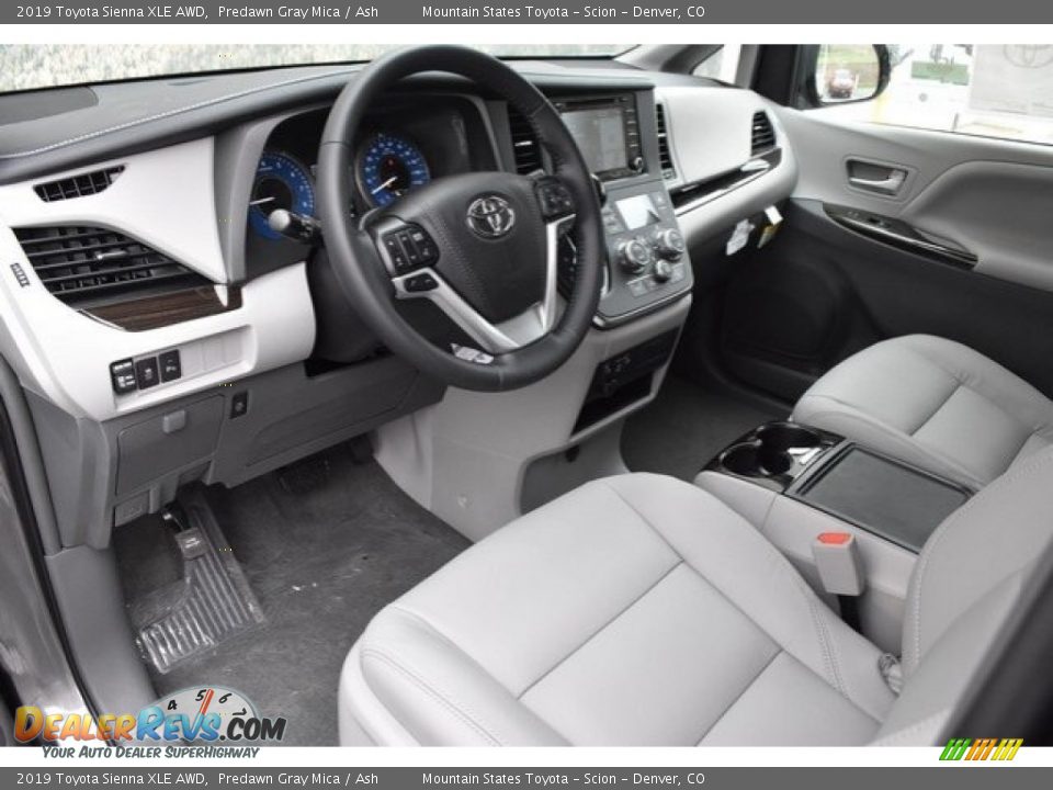 Ash Interior - 2019 Toyota Sienna XLE AWD Photo #5