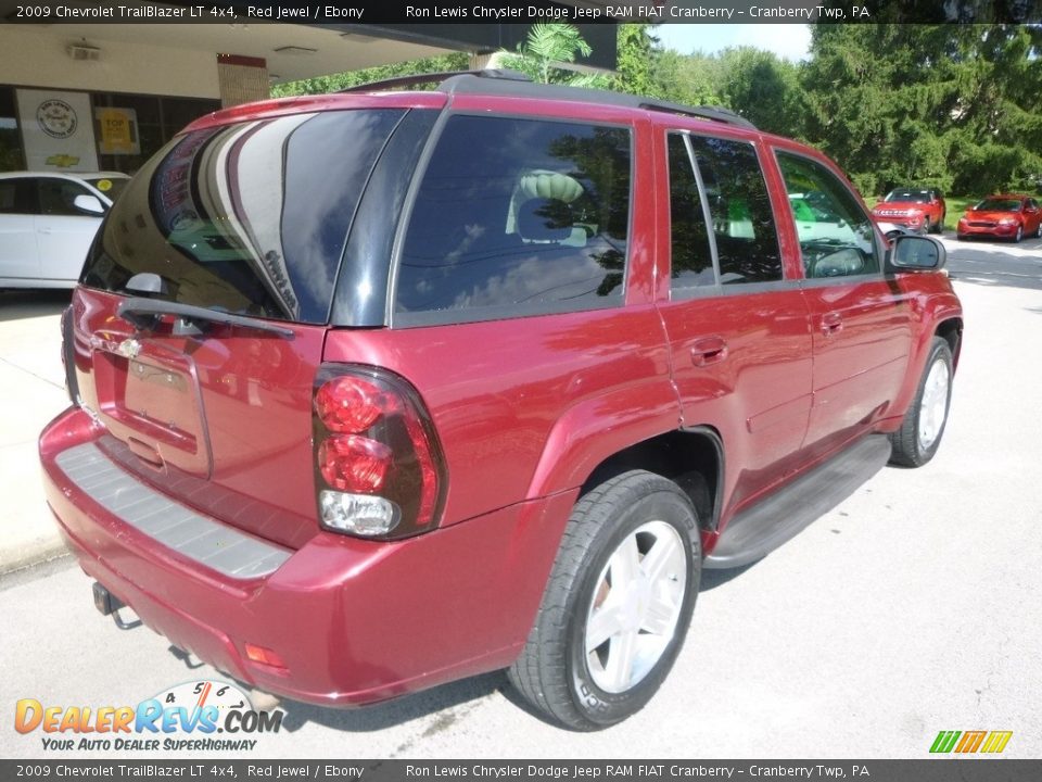 2009 Chevrolet TrailBlazer LT 4x4 Red Jewel / Ebony Photo #2
