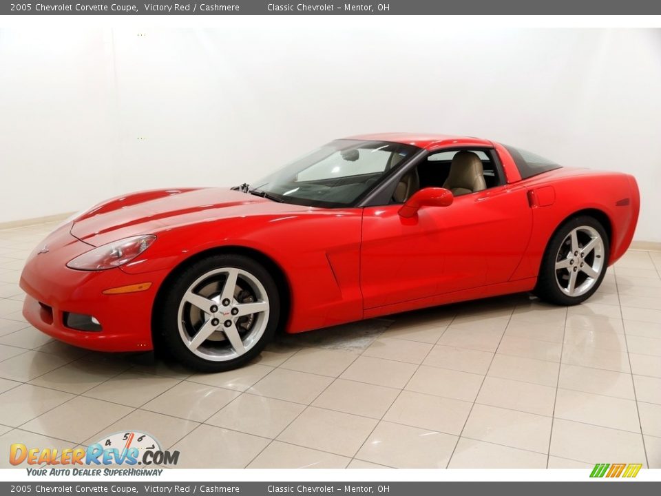 2005 Chevrolet Corvette Coupe Victory Red / Cashmere Photo #3