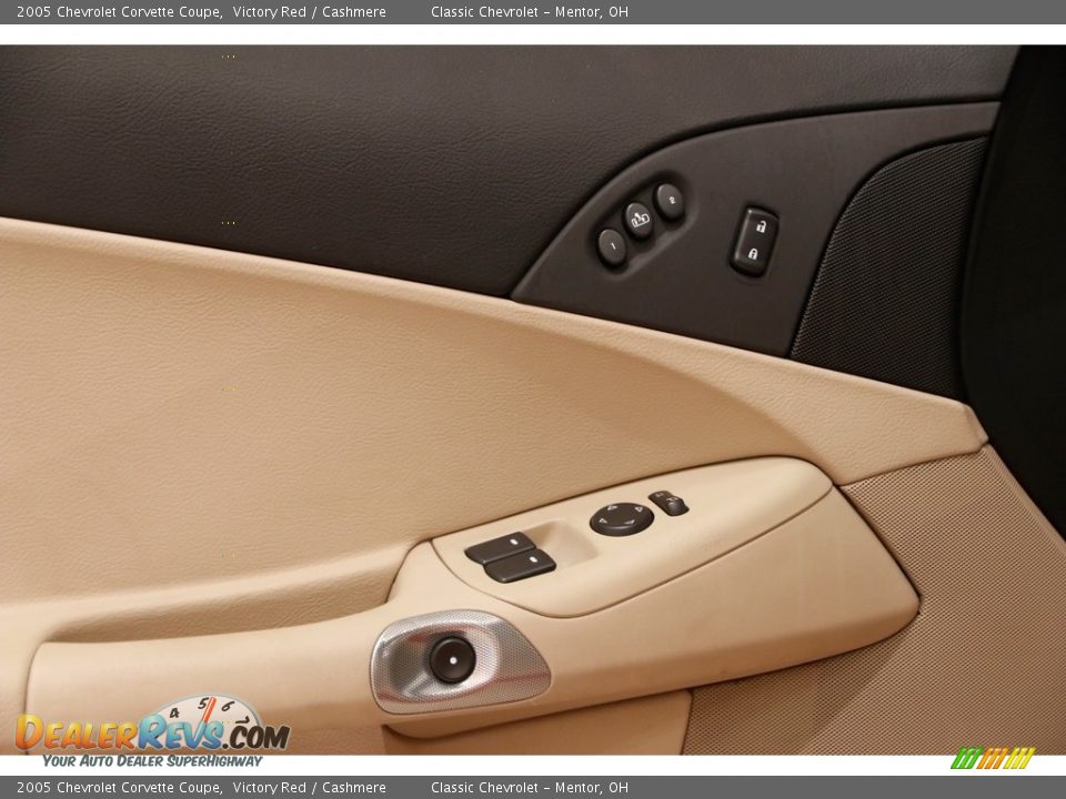 2005 Chevrolet Corvette Coupe Victory Red / Cashmere Photo #5
