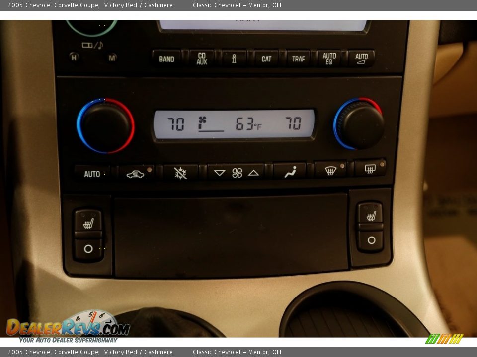 2005 Chevrolet Corvette Coupe Victory Red / Cashmere Photo #13