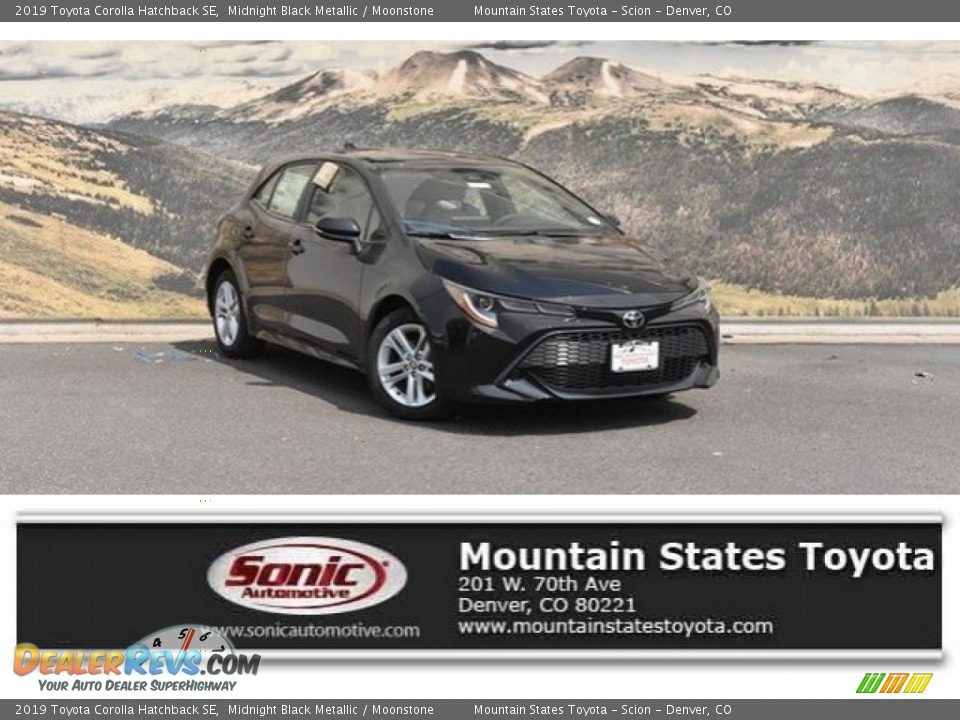 2019 Toyota Corolla Hatchback SE Midnight Black Metallic / Moonstone Photo #1