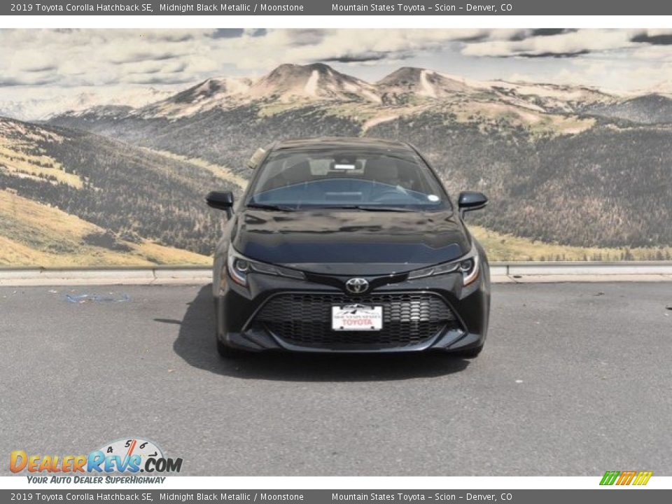 2019 Toyota Corolla Hatchback SE Midnight Black Metallic / Moonstone Photo #2