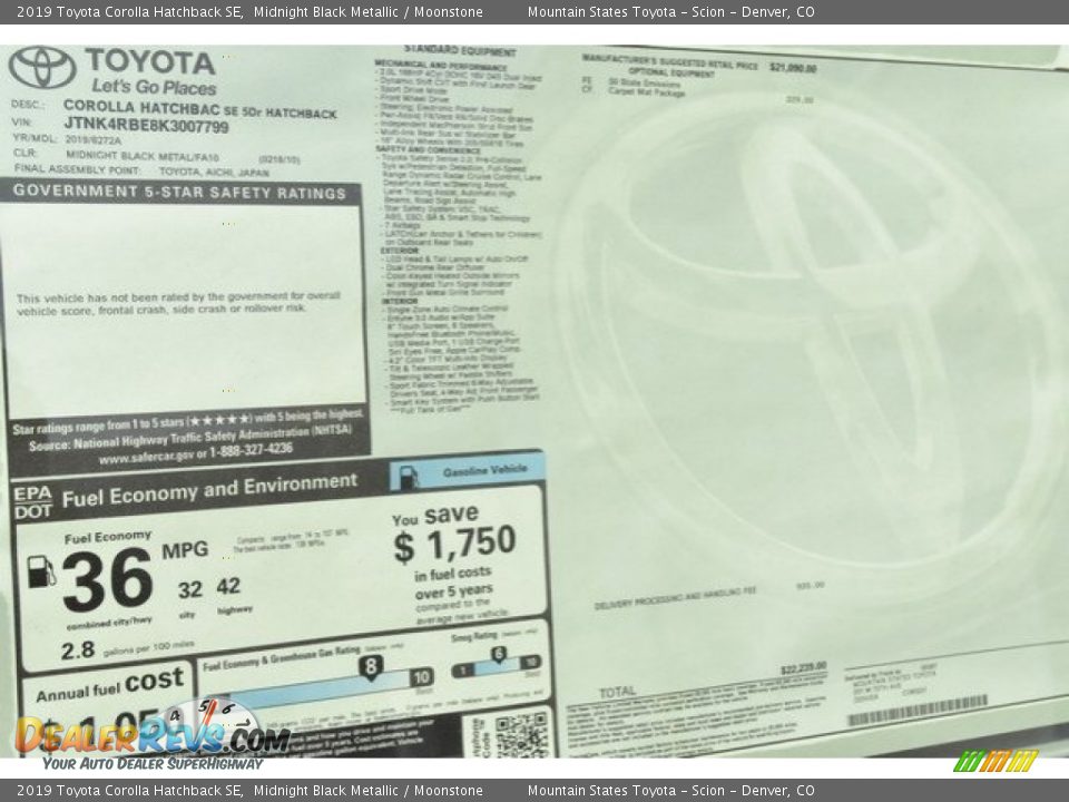 2019 Toyota Corolla Hatchback SE Midnight Black Metallic / Moonstone Photo #36