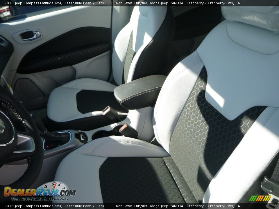 2018 Jeep Compass Latitude 4x4 Laser Blue Pearl / Black Photo #13