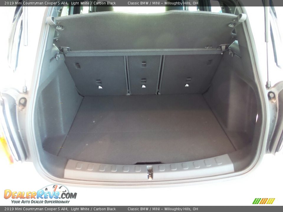 2019 Mini Countryman Cooper S All4 Light White / Carbon Black Photo #8