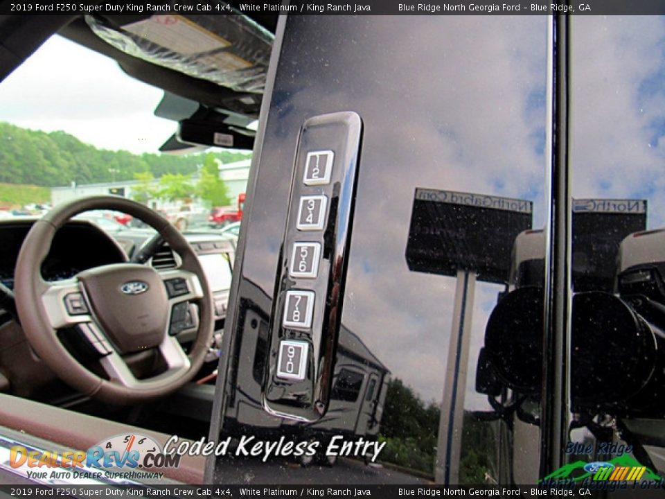 2019 Ford F250 Super Duty King Ranch Crew Cab 4x4 White Platinum / King Ranch Java Photo #29