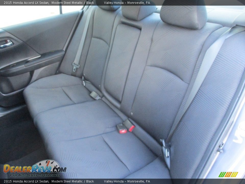 2015 Honda Accord LX Sedan Modern Steel Metallic / Black Photo #12