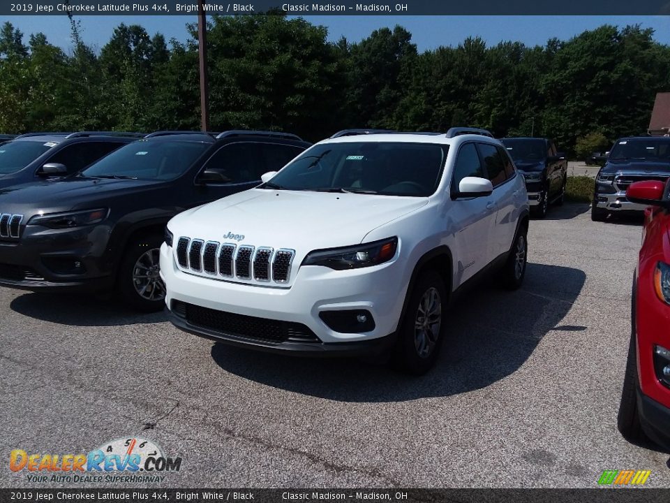 2019 Jeep Cherokee Latitude Plus 4x4 Bright White / Black Photo #1