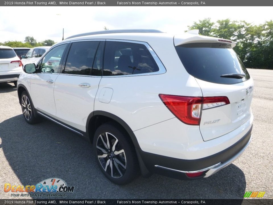 2019 Honda Pilot Touring AWD White Diamond Pearl / Black Photo #2