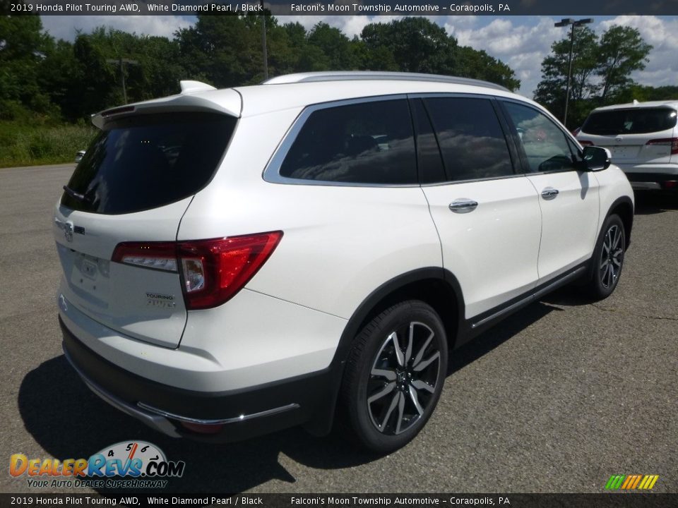 2019 Honda Pilot Touring AWD White Diamond Pearl / Black Photo #4