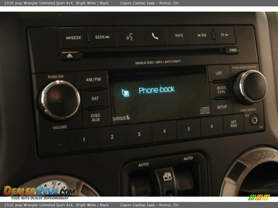 2016 Jeep Wrangler Unlimited Sport 4x4 Bright White / Black Photo #11