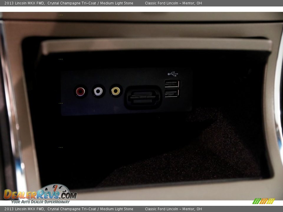 2013 Lincoln MKX FWD Crystal Champagne Tri-Coat / Medium Light Stone Photo #19