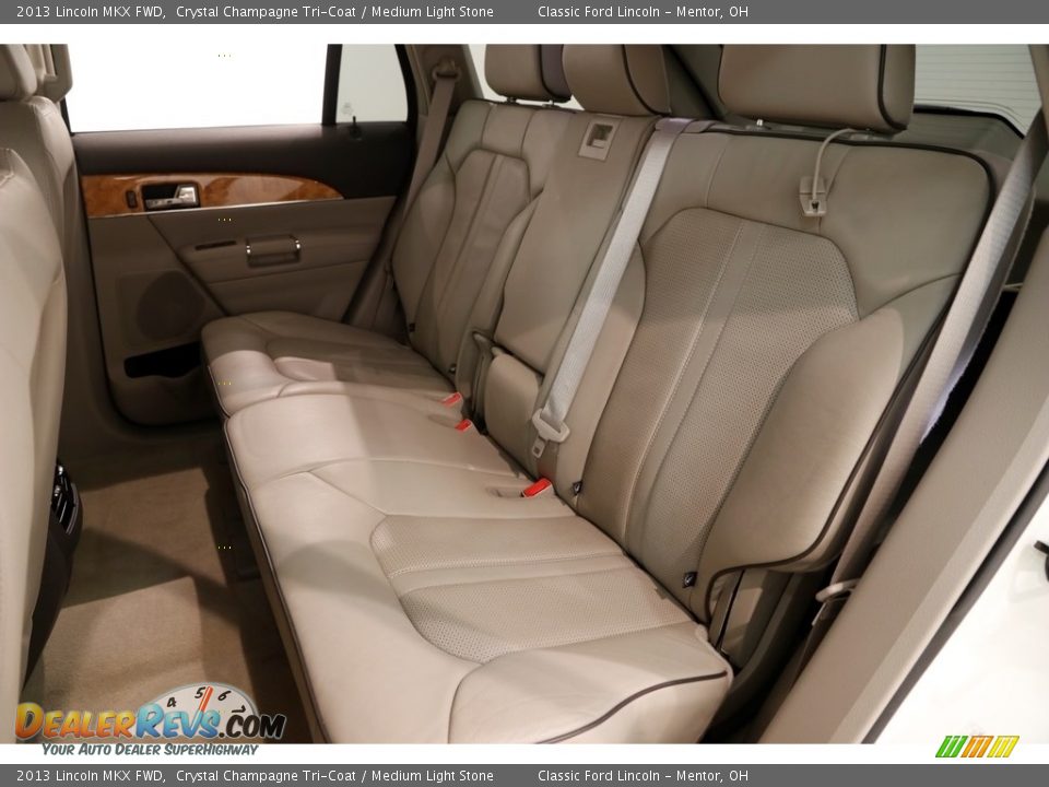 2013 Lincoln MKX FWD Crystal Champagne Tri-Coat / Medium Light Stone Photo #24