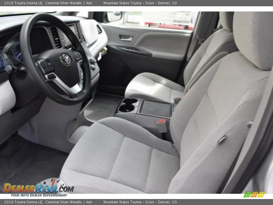 Front Seat of 2019 Toyota Sienna LE Photo #6
