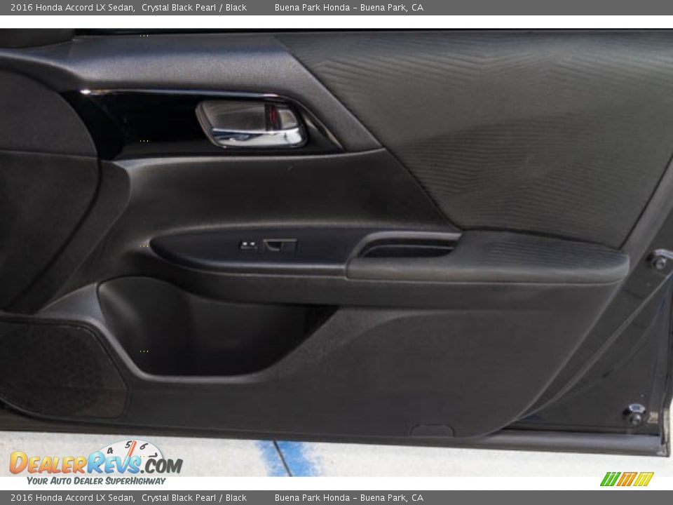 2016 Honda Accord LX Sedan Crystal Black Pearl / Black Photo #30