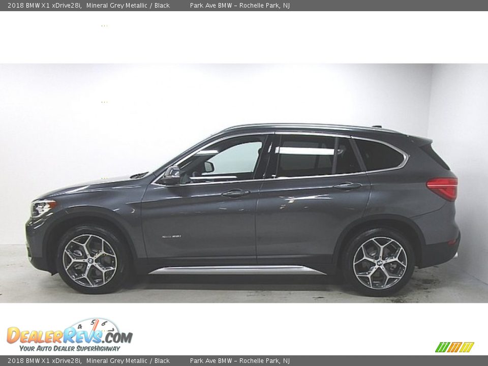 2018 BMW X1 xDrive28i Mineral Grey Metallic / Black Photo #2
