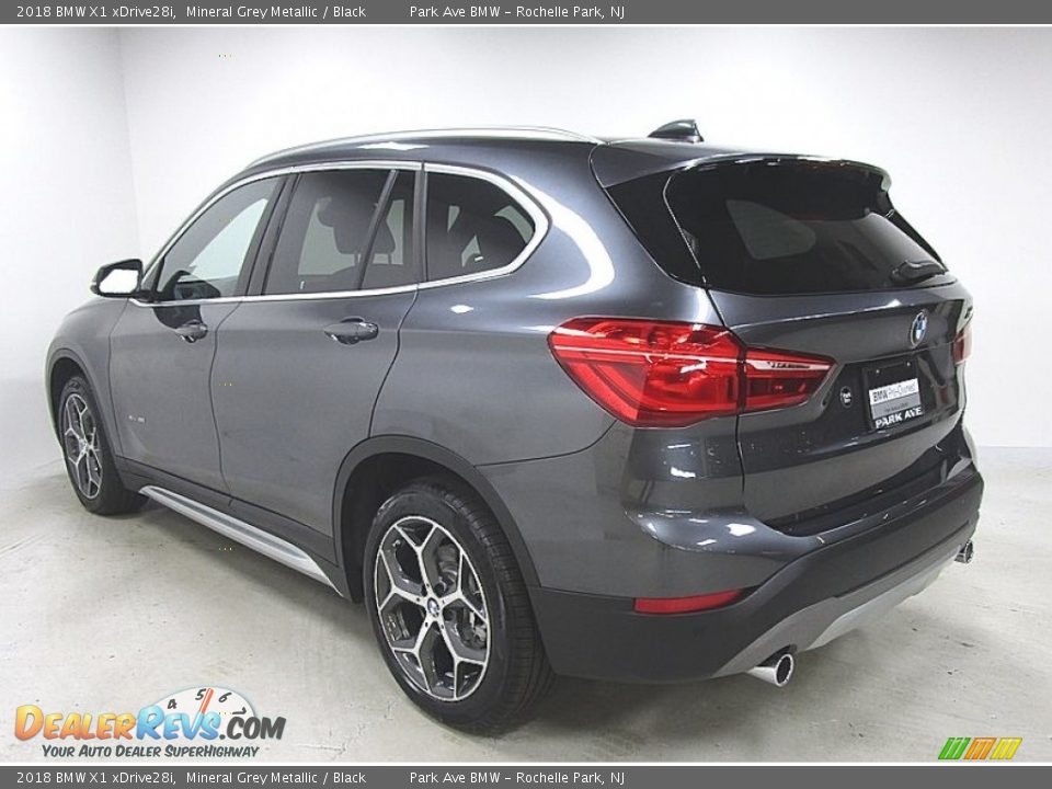 2018 BMW X1 xDrive28i Mineral Grey Metallic / Black Photo #3