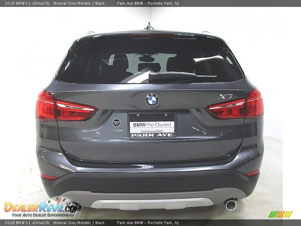 2018 BMW X1 xDrive28i Mineral Grey Metallic / Black Photo #4