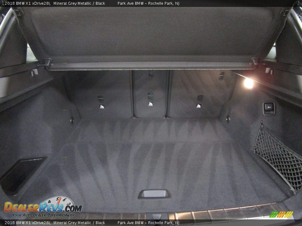 2018 BMW X1 xDrive28i Mineral Grey Metallic / Black Photo #23