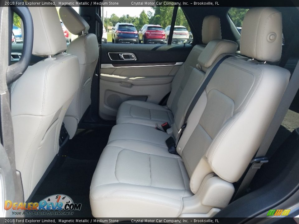 2018 Ford Explorer Limited Magnetic Metallic / Medium Stone Photo #10