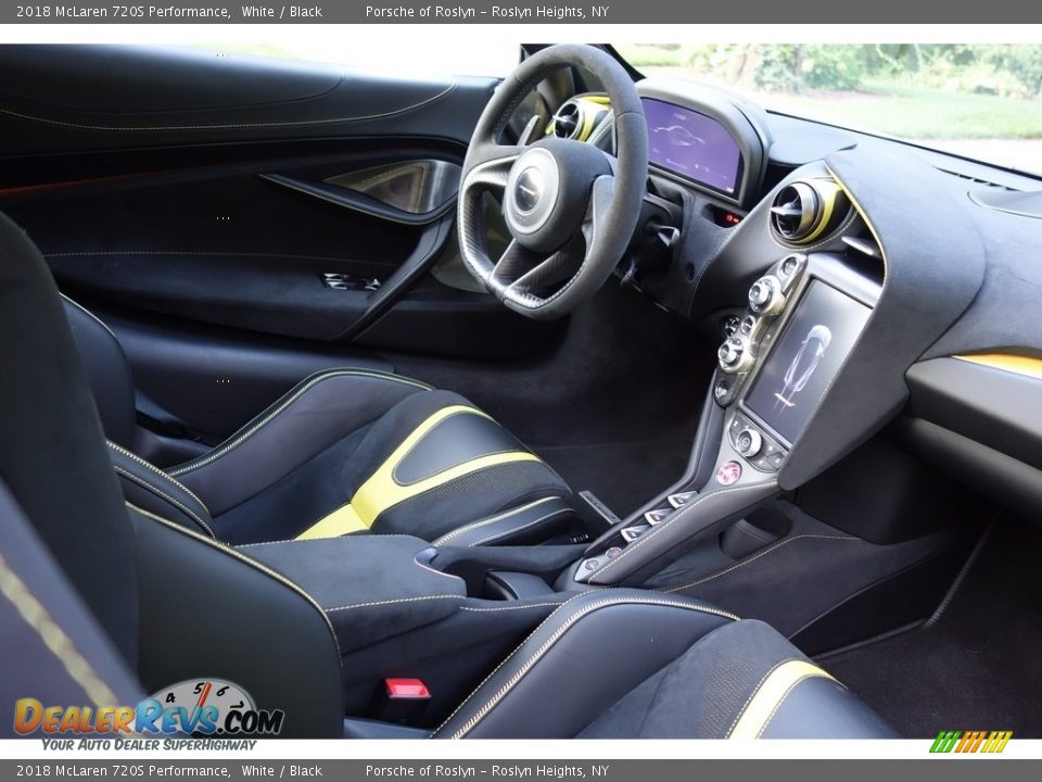 Dashboard of 2018 McLaren 720S Performance Photo #17