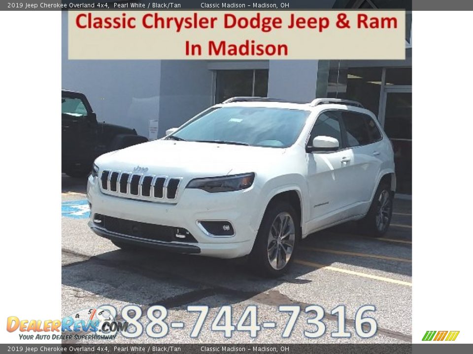 2019 Jeep Cherokee Overland 4x4 Pearl White / Black/Tan Photo #1