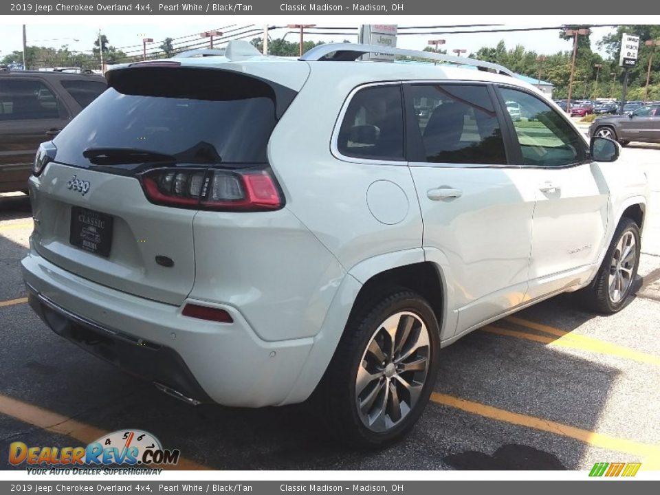 2019 Jeep Cherokee Overland 4x4 Pearl White / Black/Tan Photo #4