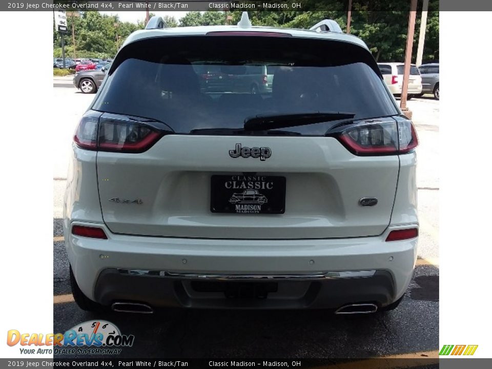 2019 Jeep Cherokee Overland 4x4 Pearl White / Black/Tan Photo #5