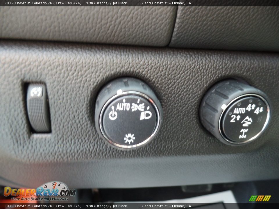 Controls of 2019 Chevrolet Colorado ZR2 Crew Cab 4x4 Photo #29